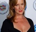 Elizabeth Perkins