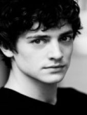 Aneurin Barnard