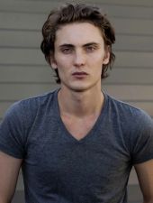 Eamon Farren