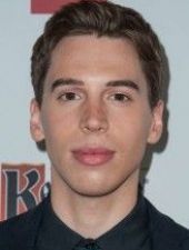 Jordan Gavaris