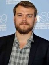Pilou Asbæk
