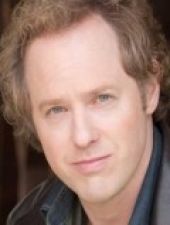 Raphael Sbarge