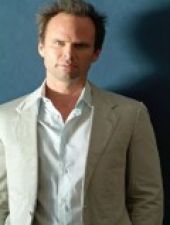 Walton Goggins