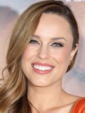 Jessica McNamee