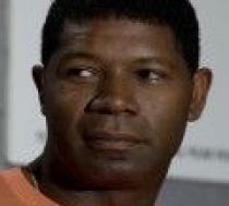 Dennis Haysbert