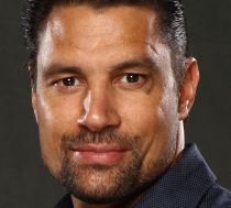 Manu Bennett